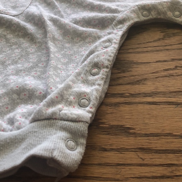 ⭐️ Carter’s Sleeveless Pants Romper - Picture 4 of 6